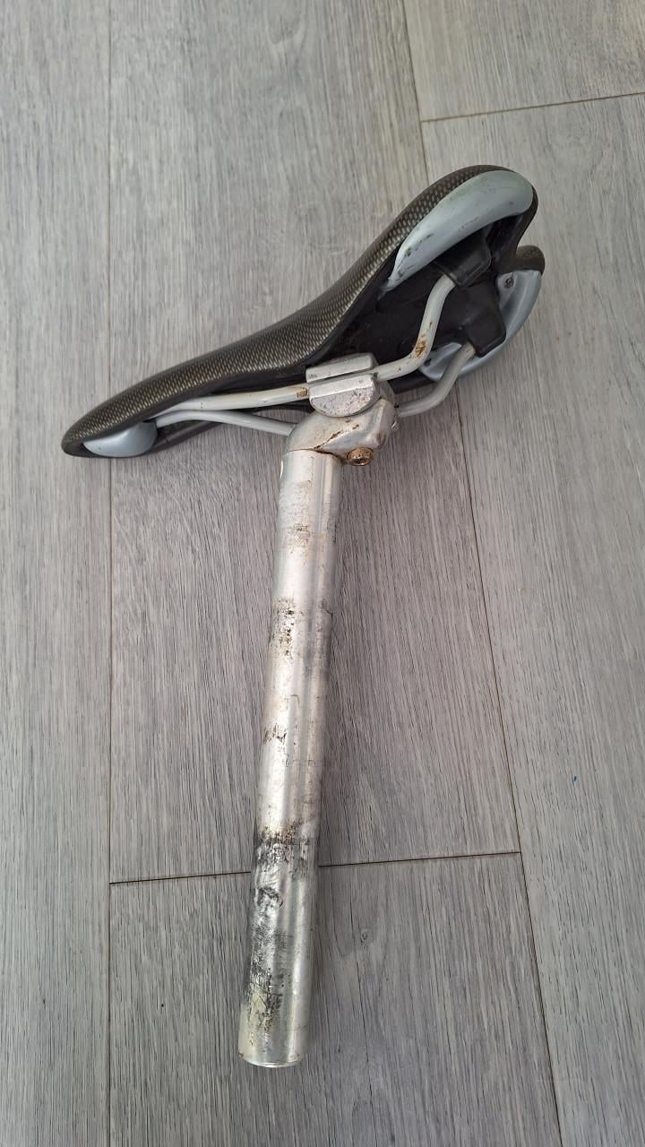 Fiets zadel met pen
