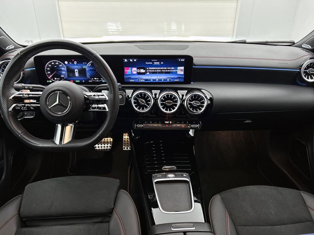 Mercedes-Benz Cla shooting brake 250 e star edition amg line | cruise contr