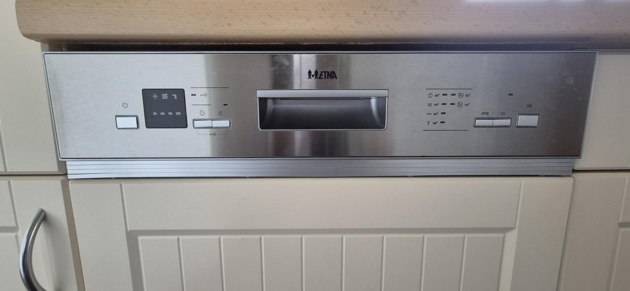 Vaatwasser, combi oven, koelkast met vriesvak