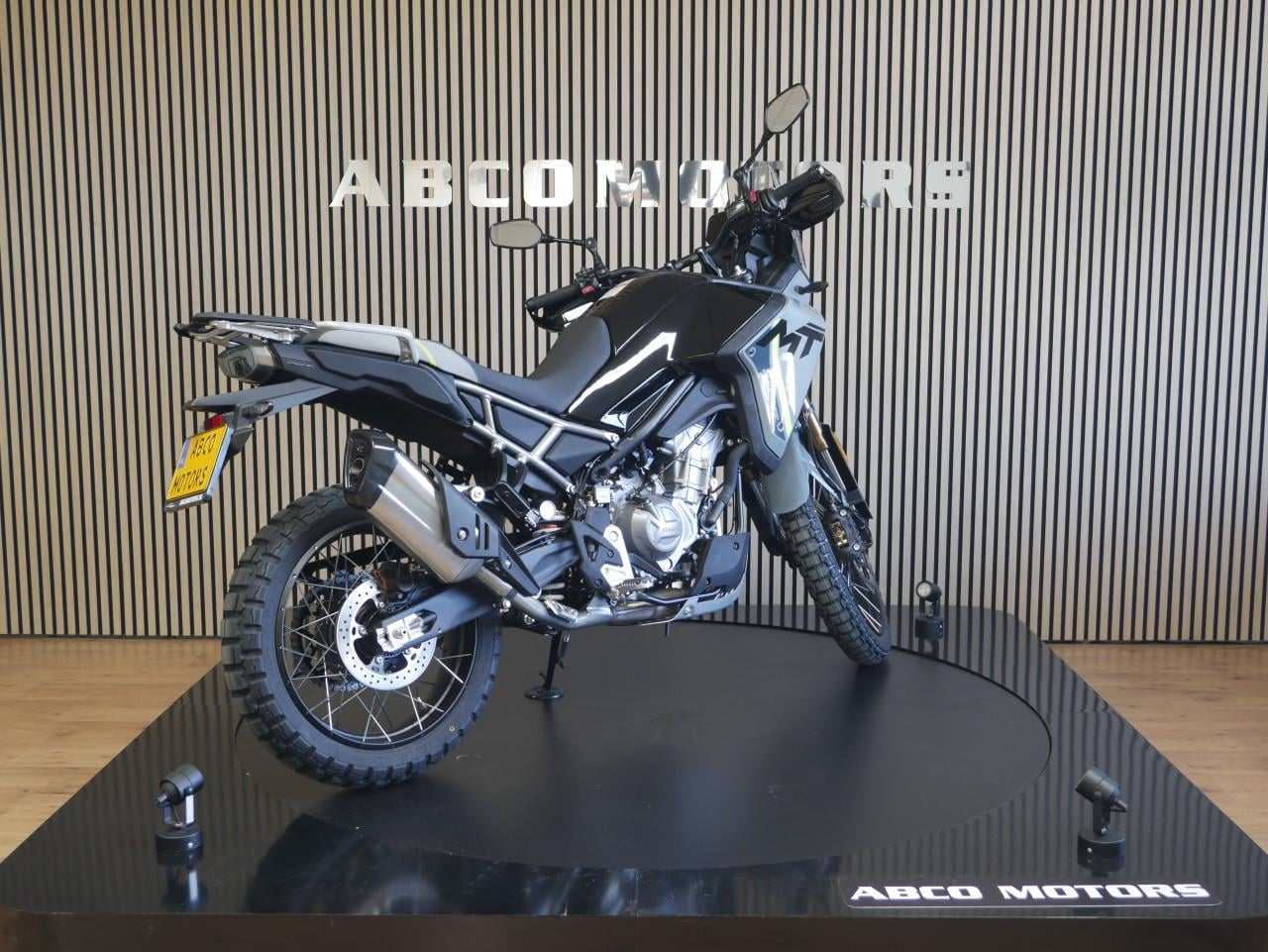 CFMOTO 450 MT