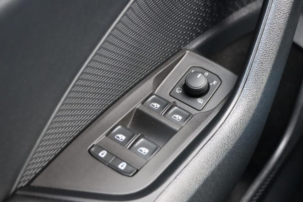 Skoda Octavia combi 1.4 tsi iv phev sportline business 204pk dsg6 | soh 89,