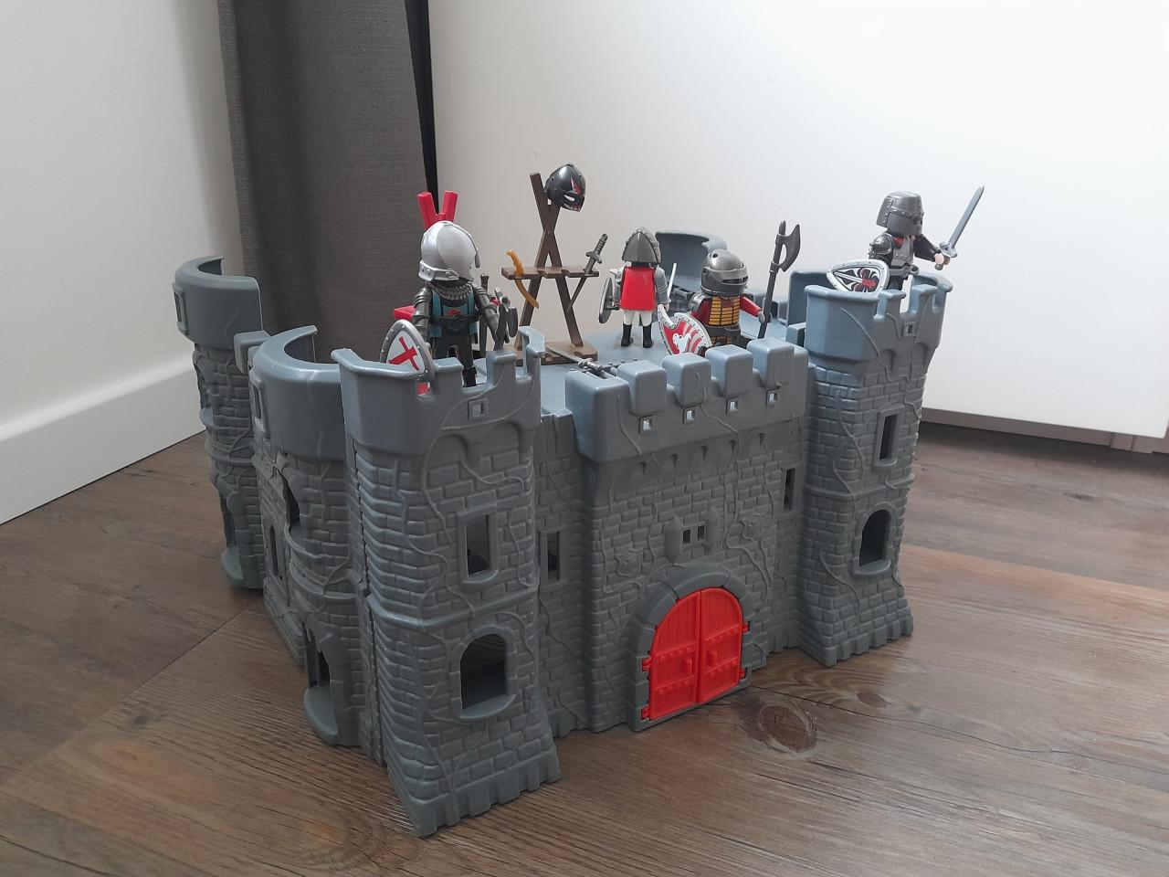Playmobile verzameling te koop aangeboden