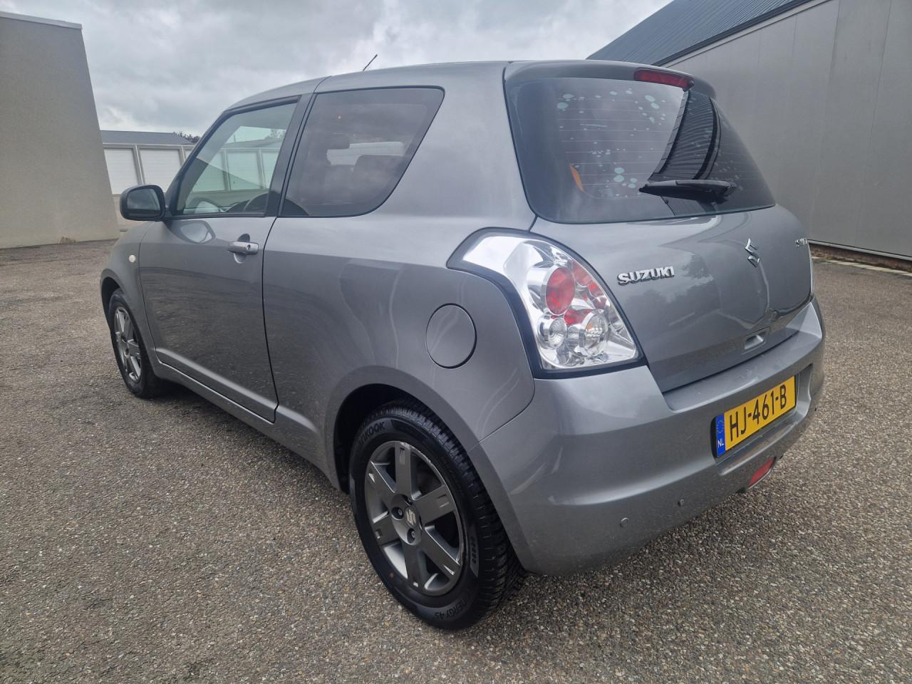 Suzuki Swift 1.3 Base