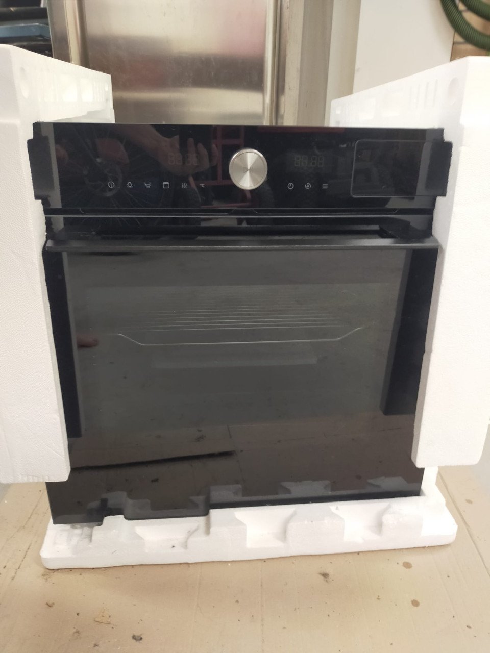 Nieuwe MÅGEBO inbouw Heteluchtoven met stoomondersteuning!