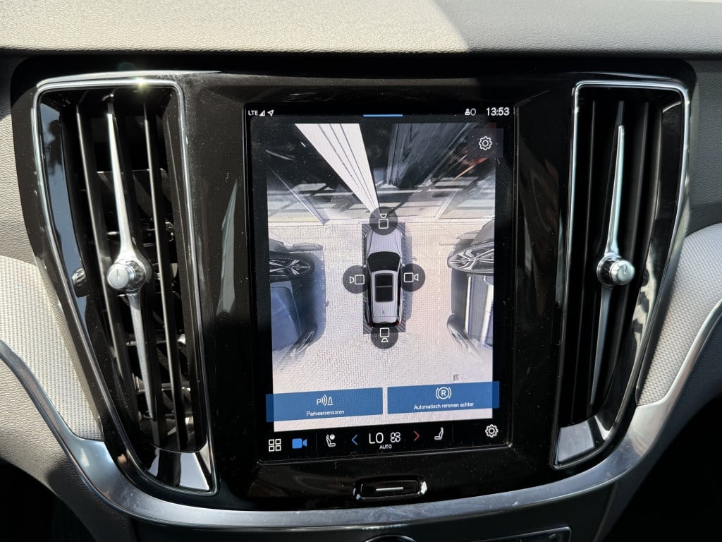 Volvo V60 t6 398pk recharge plus dark| panodak| adap.cruise| trekhaak| cam