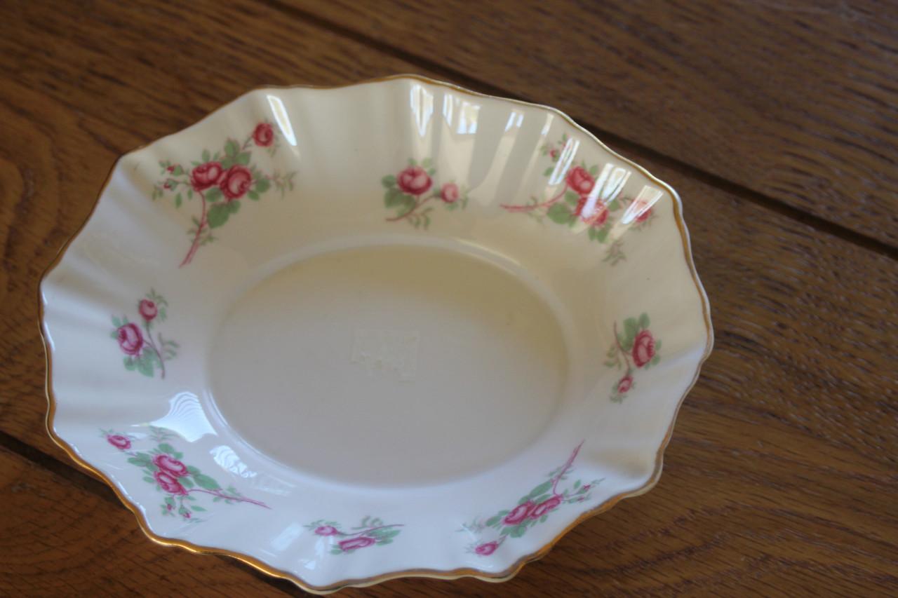 Bonbon schaaltje,,Richmond bone  china.