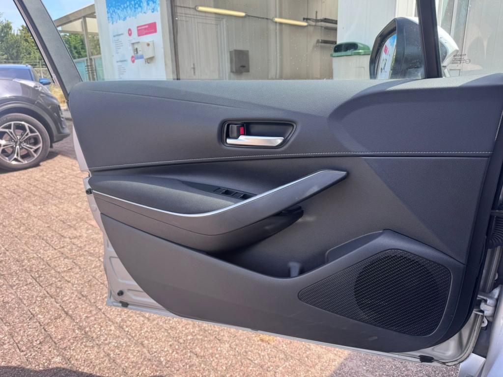 Toyota Corolla Touring Sports 1.8 hybrid dynamic