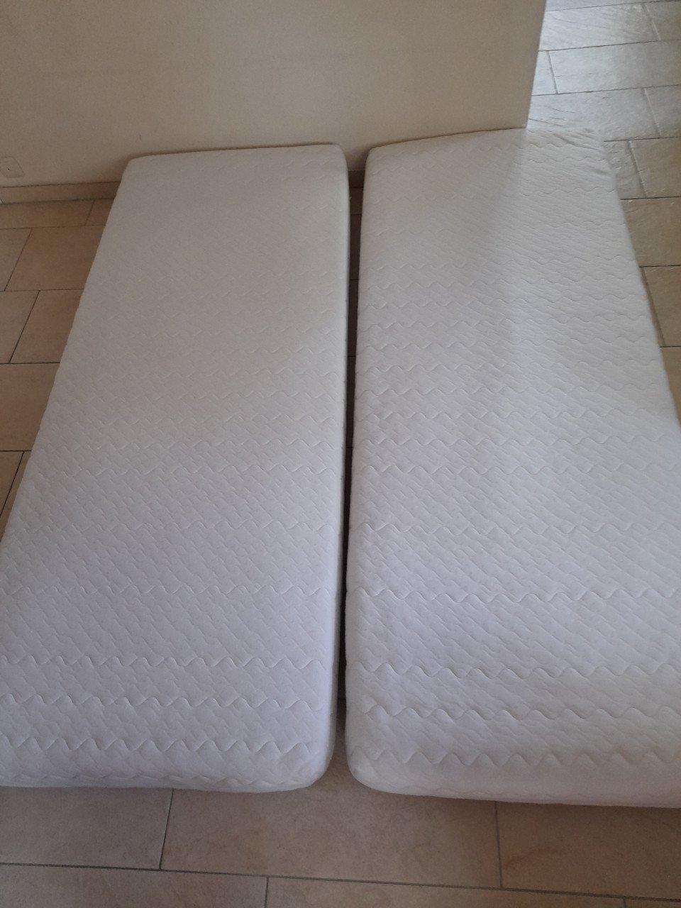 2 Matrassen 80 x 200 (in goede staat )