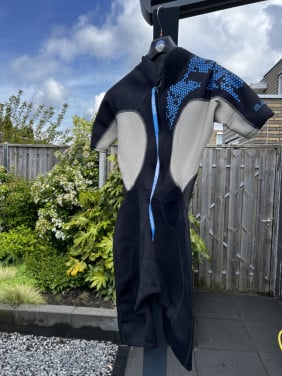 2x Tribord wetsuit shorty