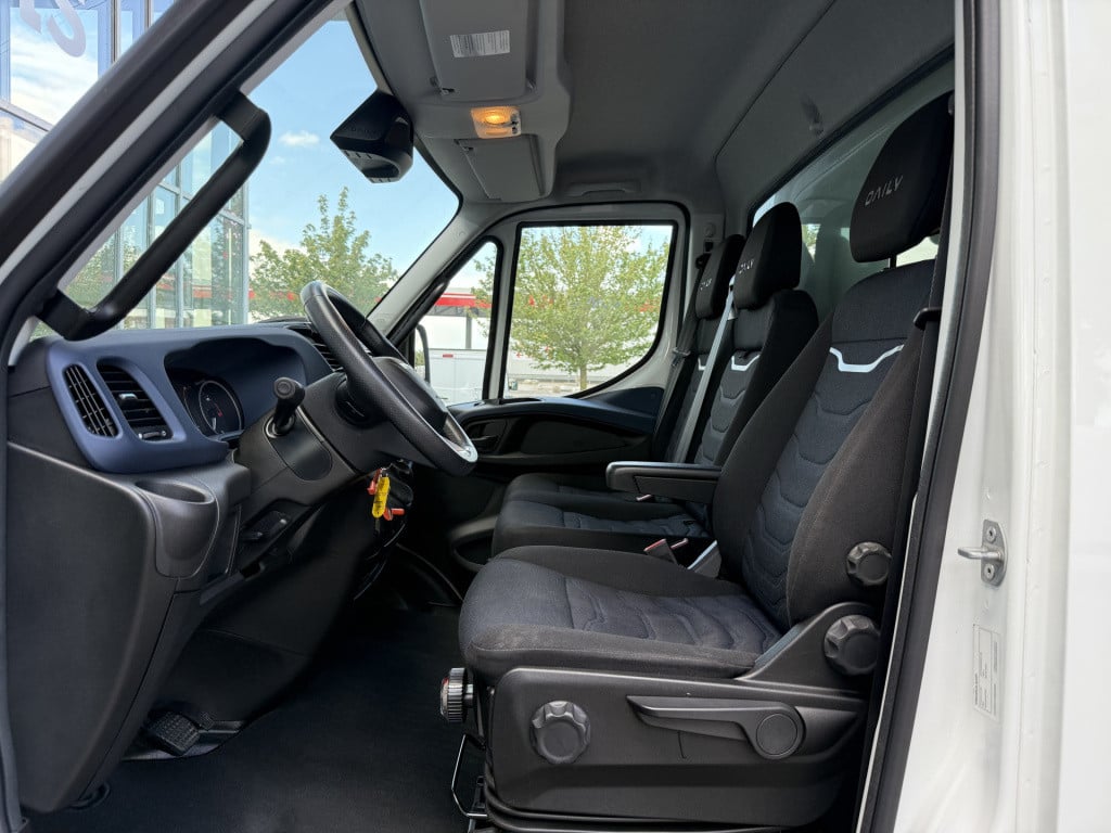 Iveco Daily 35c18h 3.0 410 bakwagen met laadklep | 1e eig | vol opties | tr