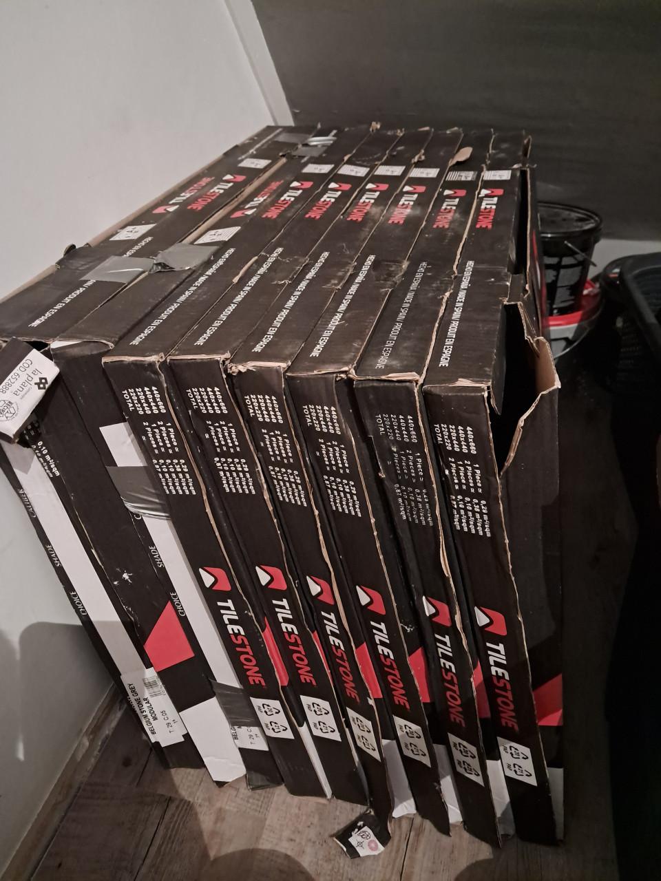 Te koop vloer / wandtegels t.e.a.b