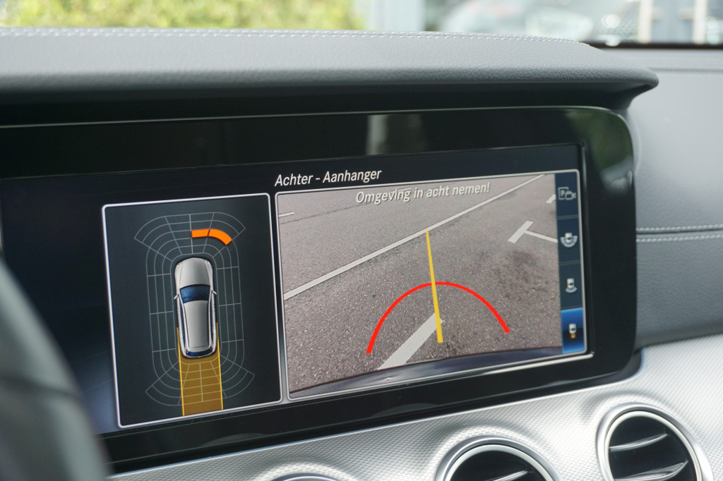 Mercedes-Benz E-Klasse estate 200 premium luxury l panorama dak l massage l