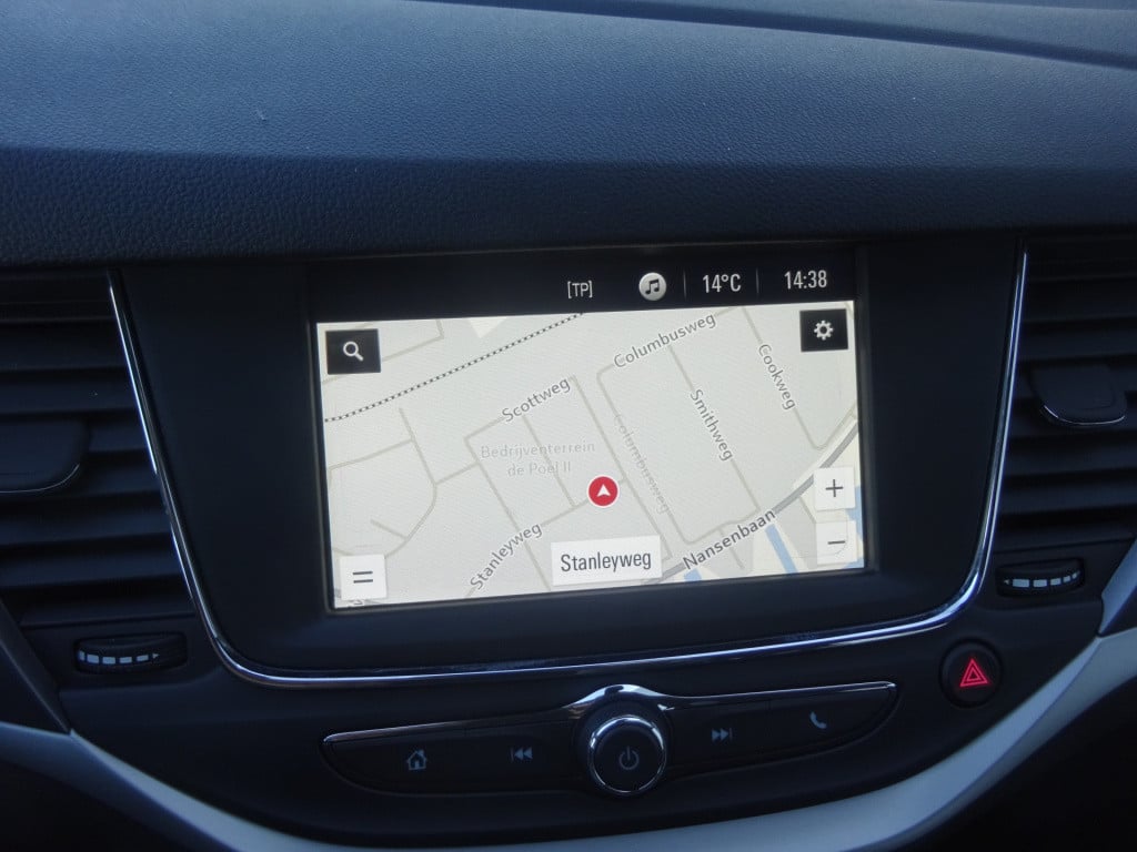 Opel Astra sports tourer 1.2 business edition navi / trekhaak / cruise cont