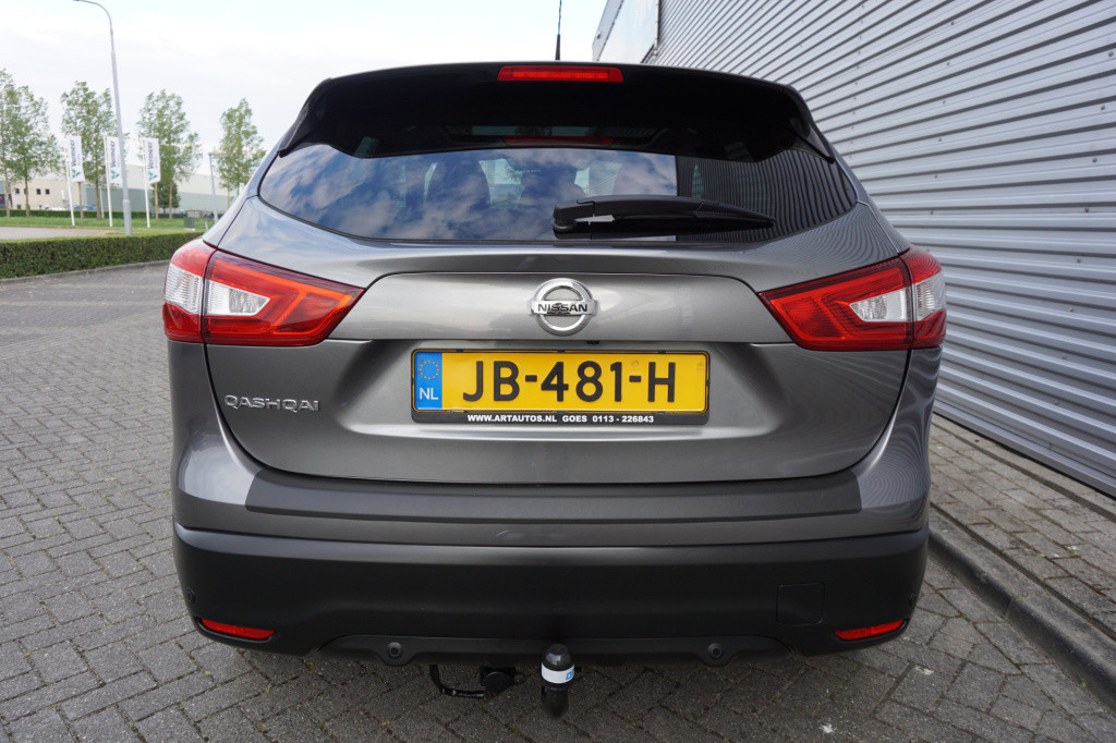 Nissan Qashqai 1.2 connect edition automaat climate / navi / 360 camera / c