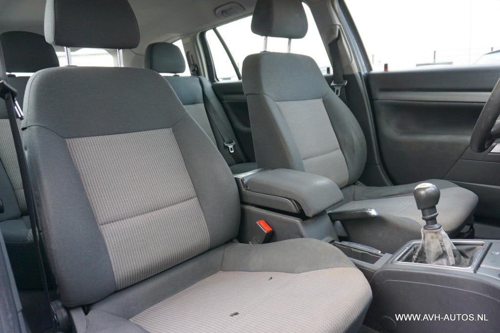 Opel Vectra wagon 1.8-16v comfort