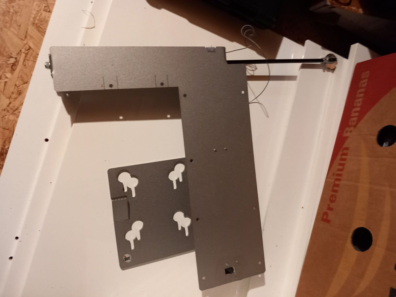 TV met opberg lift tbv integraal Hymer Camper