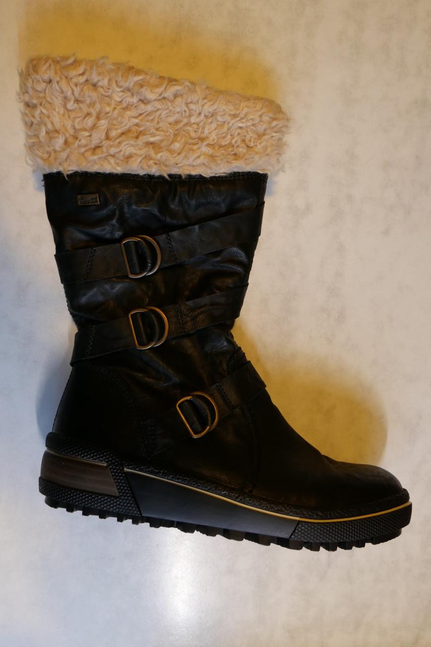 Mooie nieuwe dameslaarzen , Maat 37