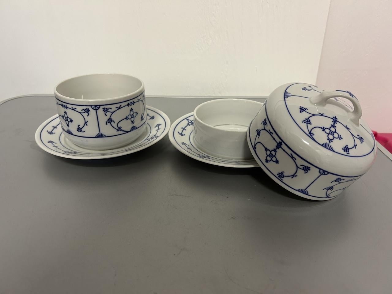 Blau-Saks Jäger servies. Porselein