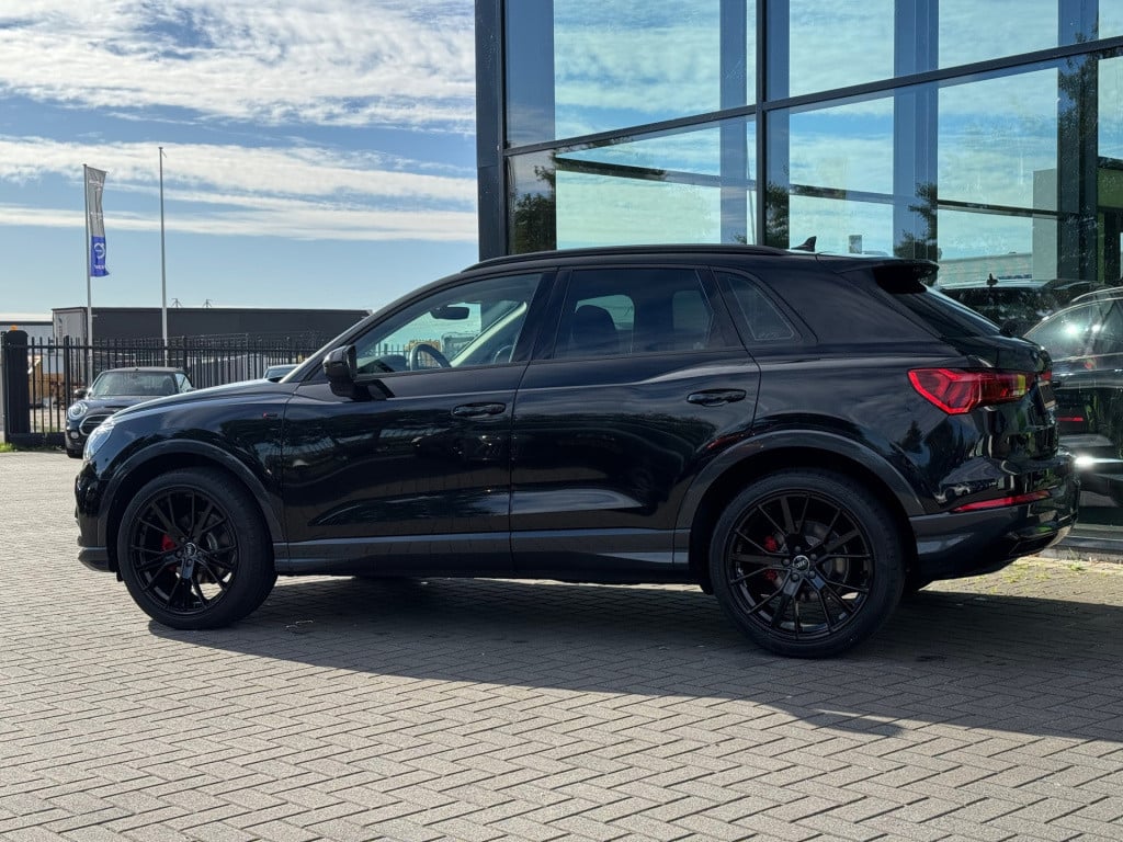 Audi Q3 35 tfsi * camera * matrix led * leer * keyless * trekhaak