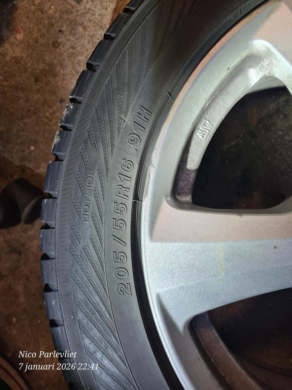 Winrerbanden 205/55R16