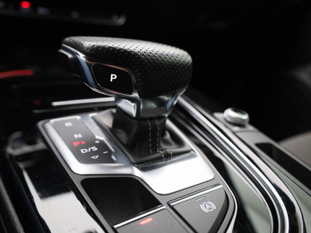 Audi A4 avant 40 tfsi s edition competition | automaat | virtual cockpit | 