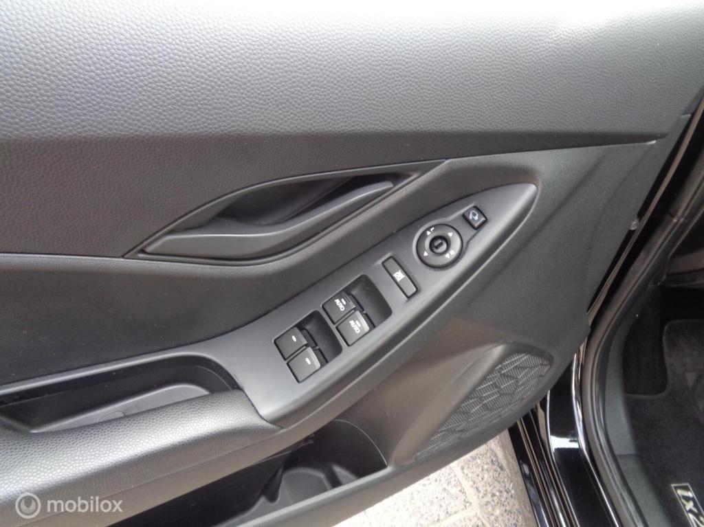 Hyundai Ix20 1.4i i-drive/airco/lm velgen/pdc/camera/trekhaak/hoge zit/nap