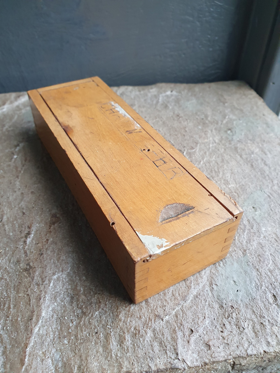 Mooi antiek domino spel, compleet 28 stenen, in houten doos