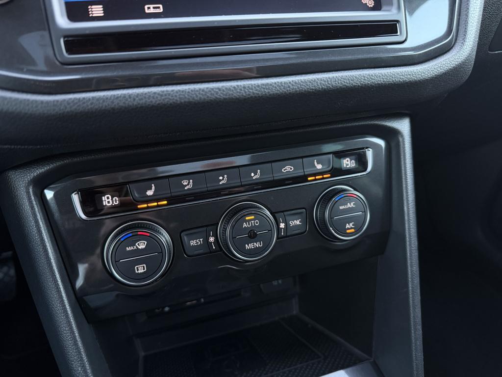 Volkswagen Tiguan 2.0 tsi 4motion highline | pano | acc | carplay | rijklaa