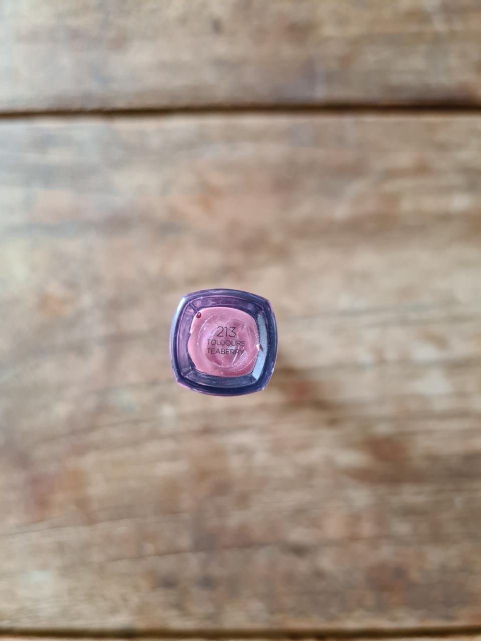 4 Nieuwe L'Oréal Paris Infallible Lippenstiften 801 en 213