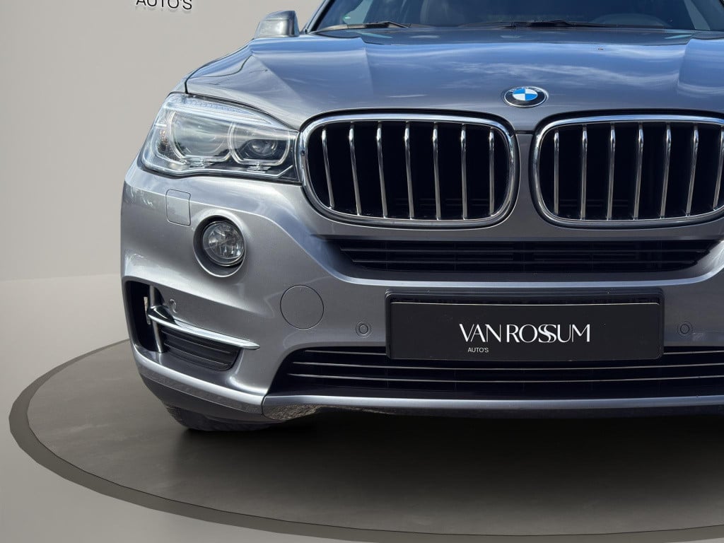 BMW X5 xdrive40e high executive (230 kw) | leder | elektr. trekhaak | head 