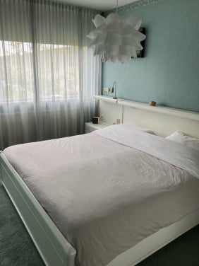 Hulsta lits jumeaux wit met 2 nachtkastjes en ombouw