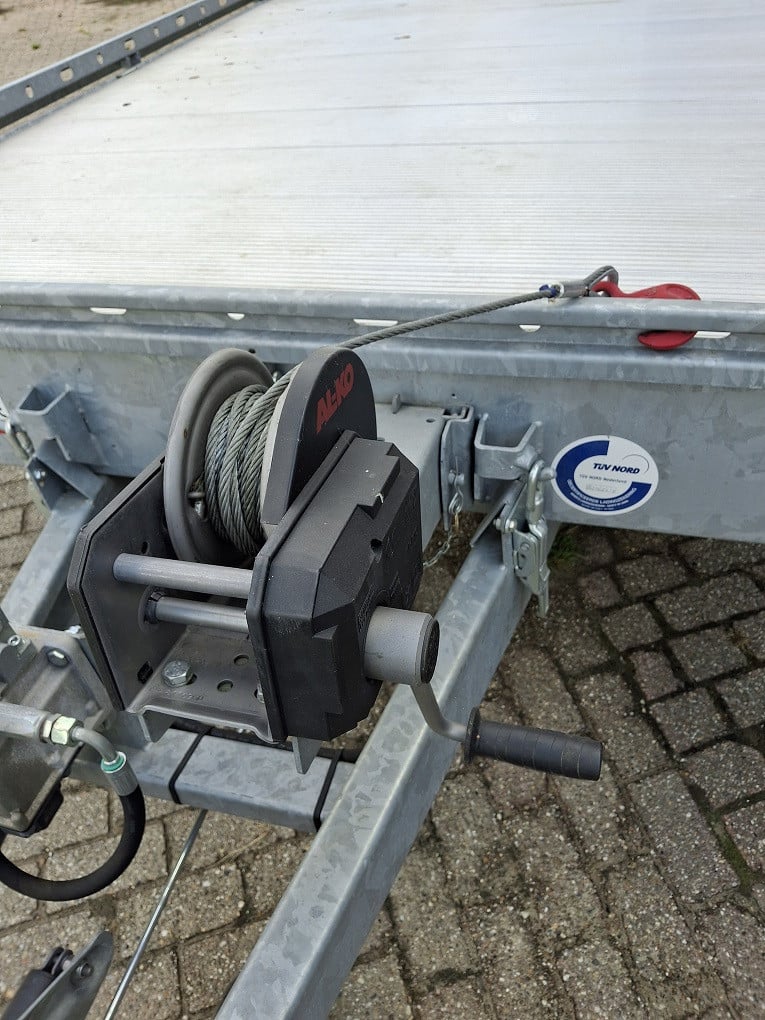 Machine transporter