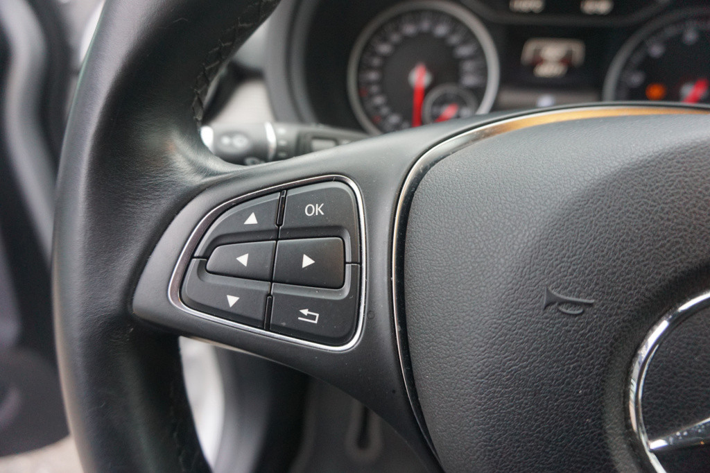 Mercedes-Benz B-Klasse 180 ambition style l facelift uitvoering l xenon l p