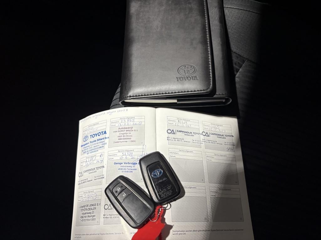 Toyota Prius 1.8 first edition | camera | bsm | pdc |