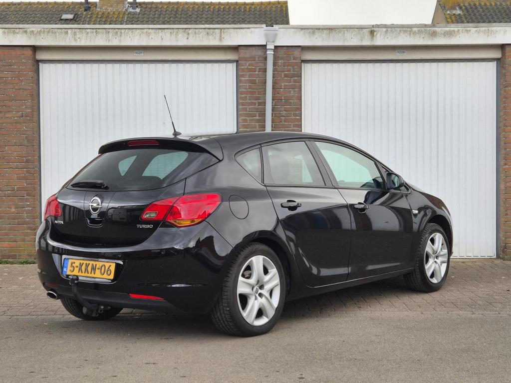 Opel Astra 1.4 turbo cosmo / origineel nl