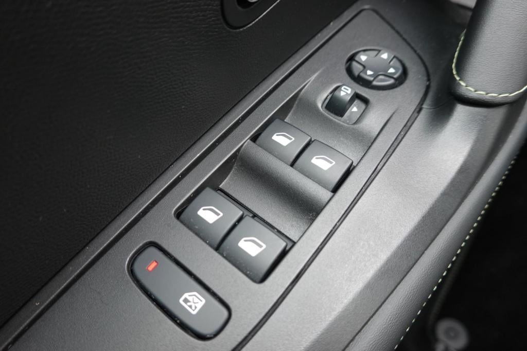 Peugeot 2008 1.2 puretech gt