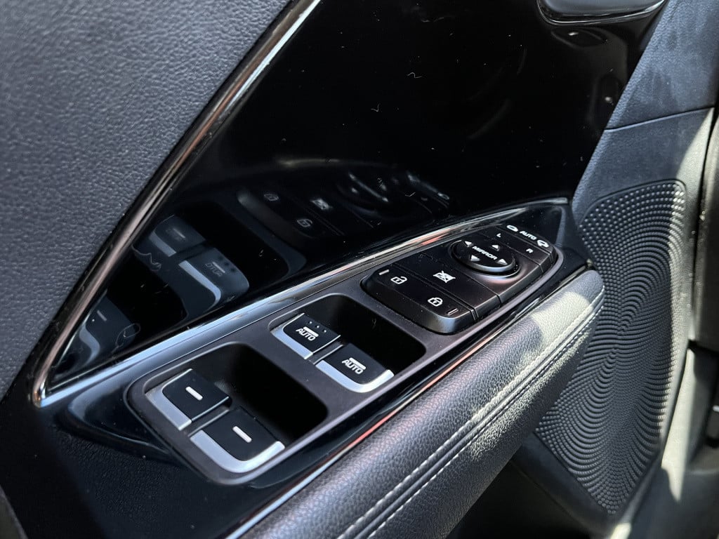 Kia Niro 1.6 gdi hybrid businessline | kanteldak | carplay | camera | trekh
