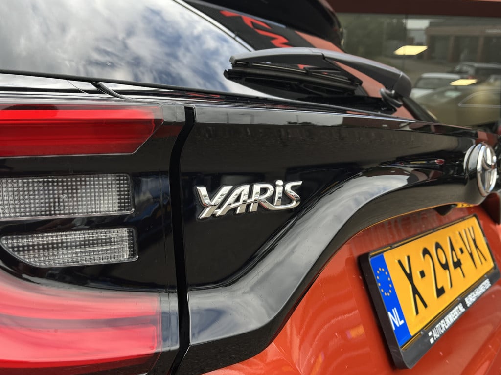Toyota Yaris 1.5 hybrid executive | carplay | navi | stoelverw. | acc