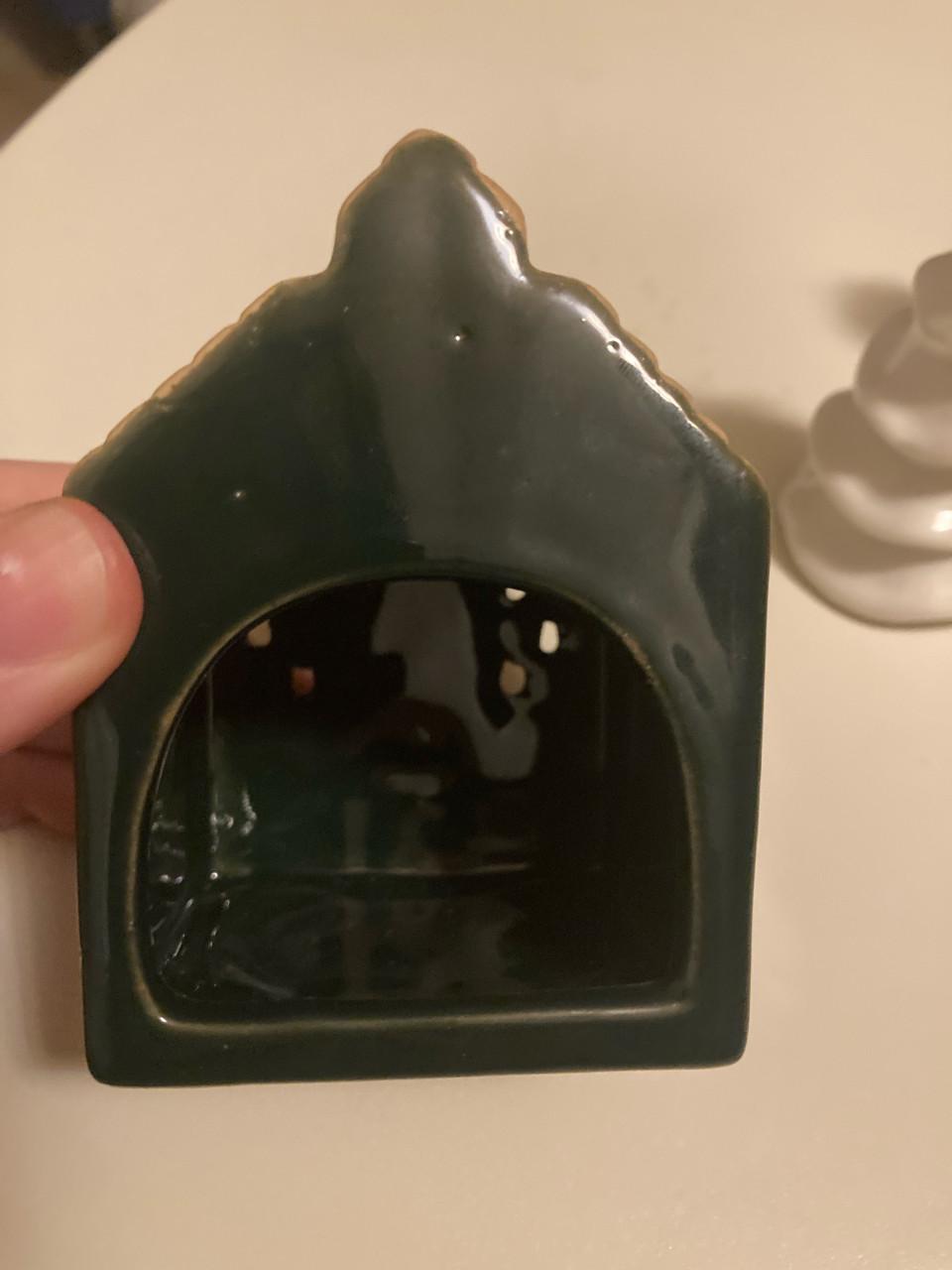 Kersthuisje en decoratie