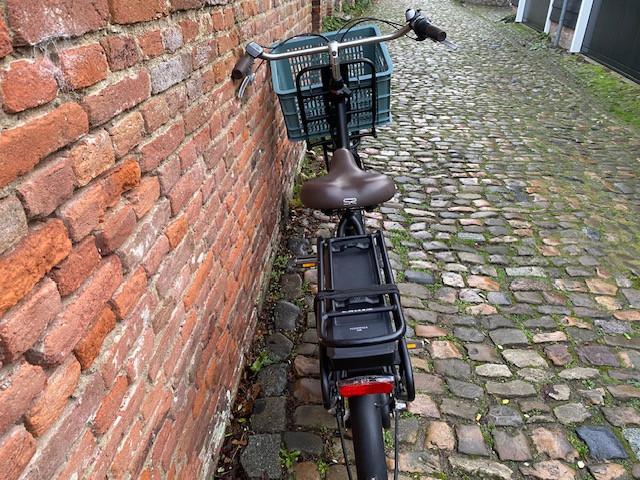 Cortina meisjesfiets, E-U4, met Bosch middenmotor.