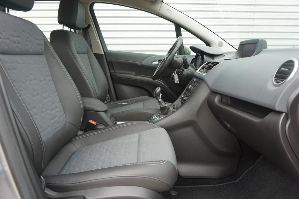 Opel Meriva 1.4 turbo cosmo airco / navi / cruise / stuur + stoelverw. / pd