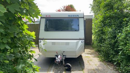 Opgeknapte adria caravan