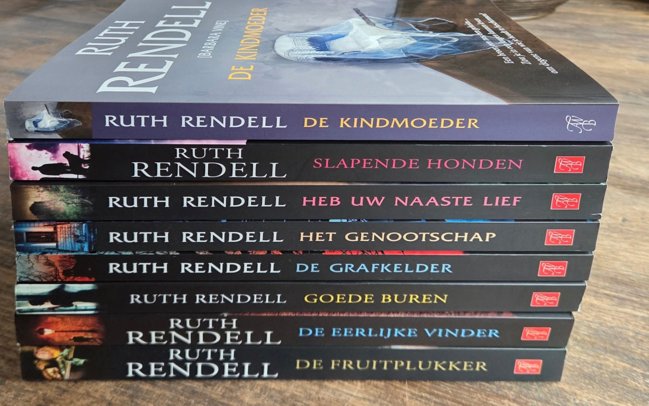 👁 8 Thrillers Ruth Rendell