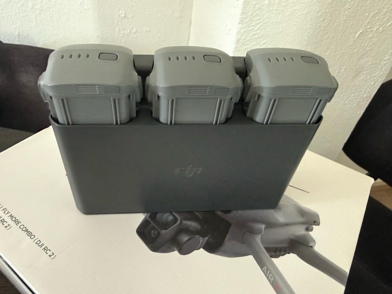 DJI Air 3 Fly More Combo met DJI RC 2 controller.