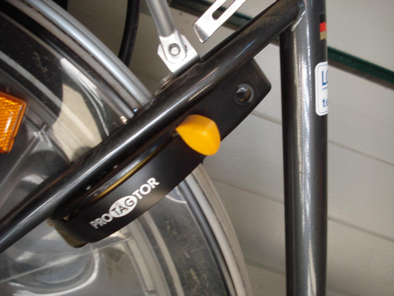 I.g.st.z. snorfiets Saxonette de Luxe met Electr Start + kenteken