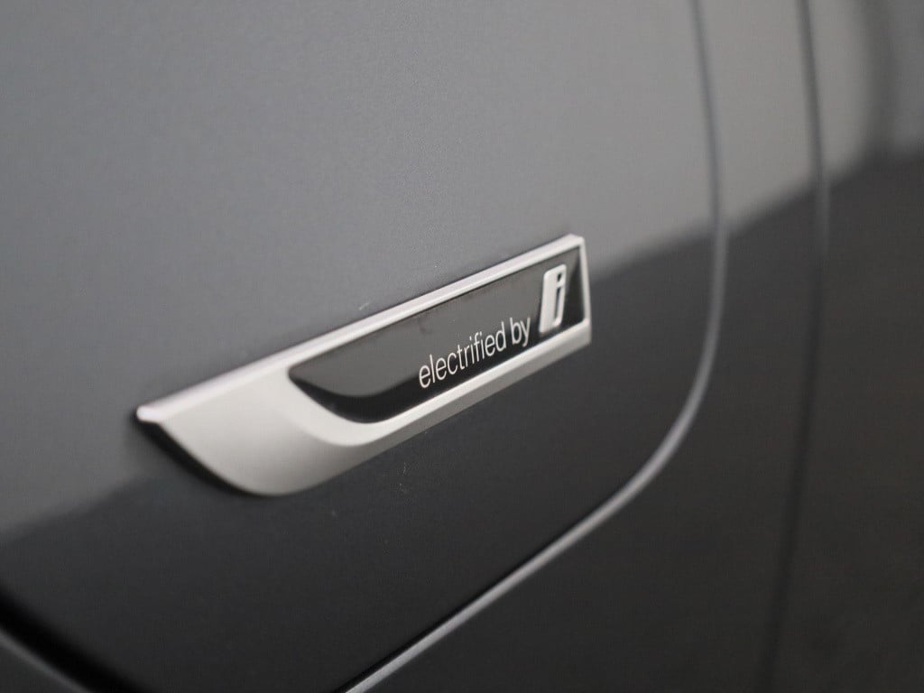 BMW 3-serie 320e high executive | automaat | navigatie | leder | elektrisch