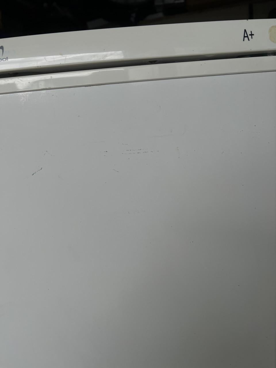 A+ klasse vrieskast 85x60 cm. Inhoud Vriezer 77 liter als nieuw
