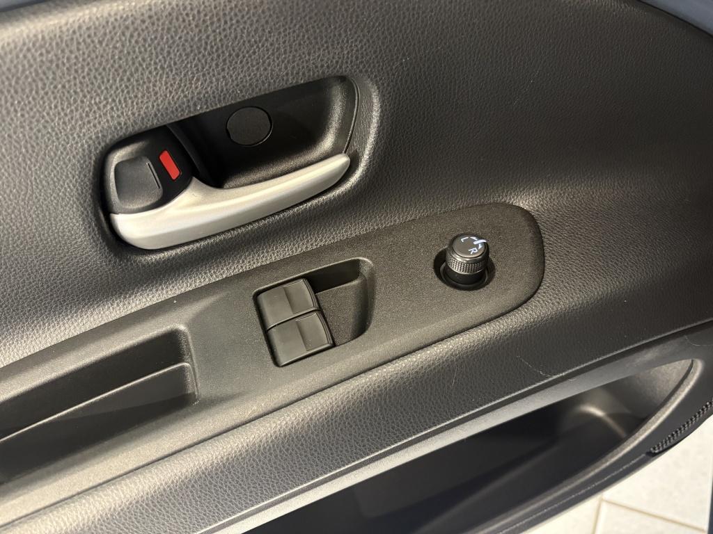 Toyota Aygo X 1.0 vvt-i mt play