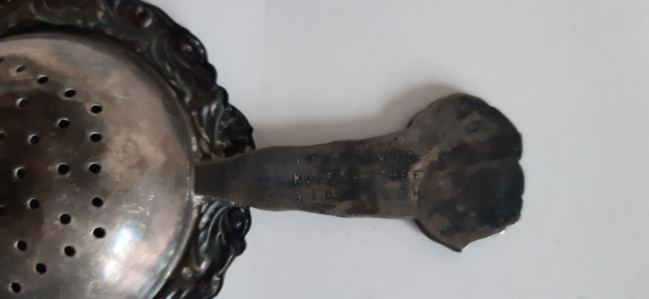 Theezeefje Insulinde Groningen koffie-thee met Delfts blauw opvangbakje