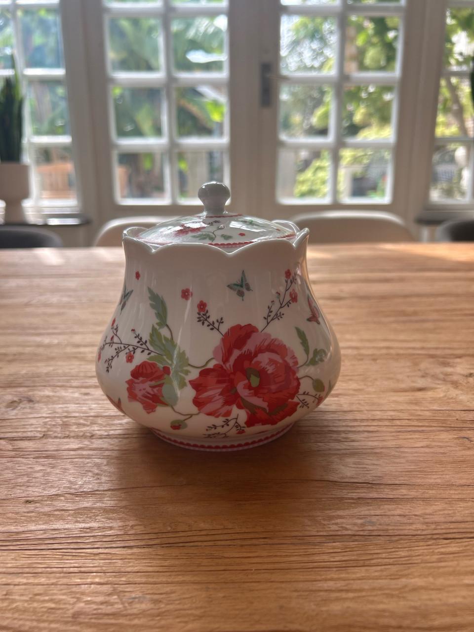Room Seven Winter Poppy servies – Zeer uitgebreide high tea set